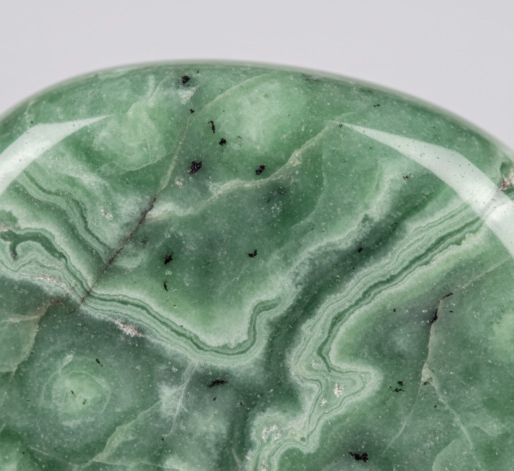 Natural Jade Roller - Face Massager